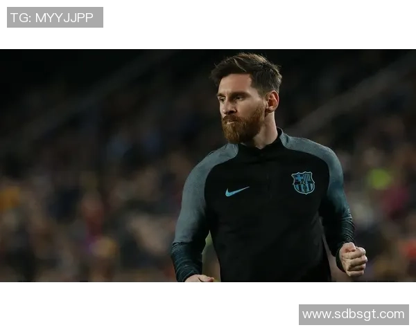 可爱的足球明星壁纸图片让你的桌面焕发活力与青春气息